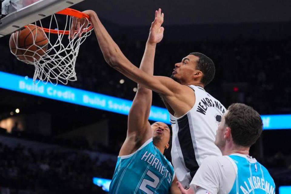 欧冠数据统计-马刺18战16胜，范乔丹公开泼冷水！文班比肩06姚明用行动打破质疑