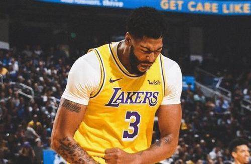 欧冠实时比分-末节6中1+失误险些葬送好局 戴维斯仍未完全恢复